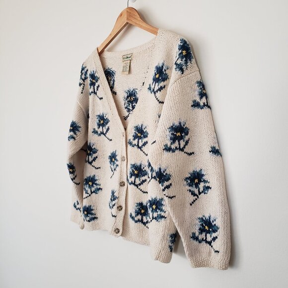 Vintage L. L. Bean Floral Button Down Knit Cardigan Sweater Size M - Picture 3 of 16